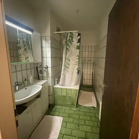 Ein In Wohngemeinschaft * Köln